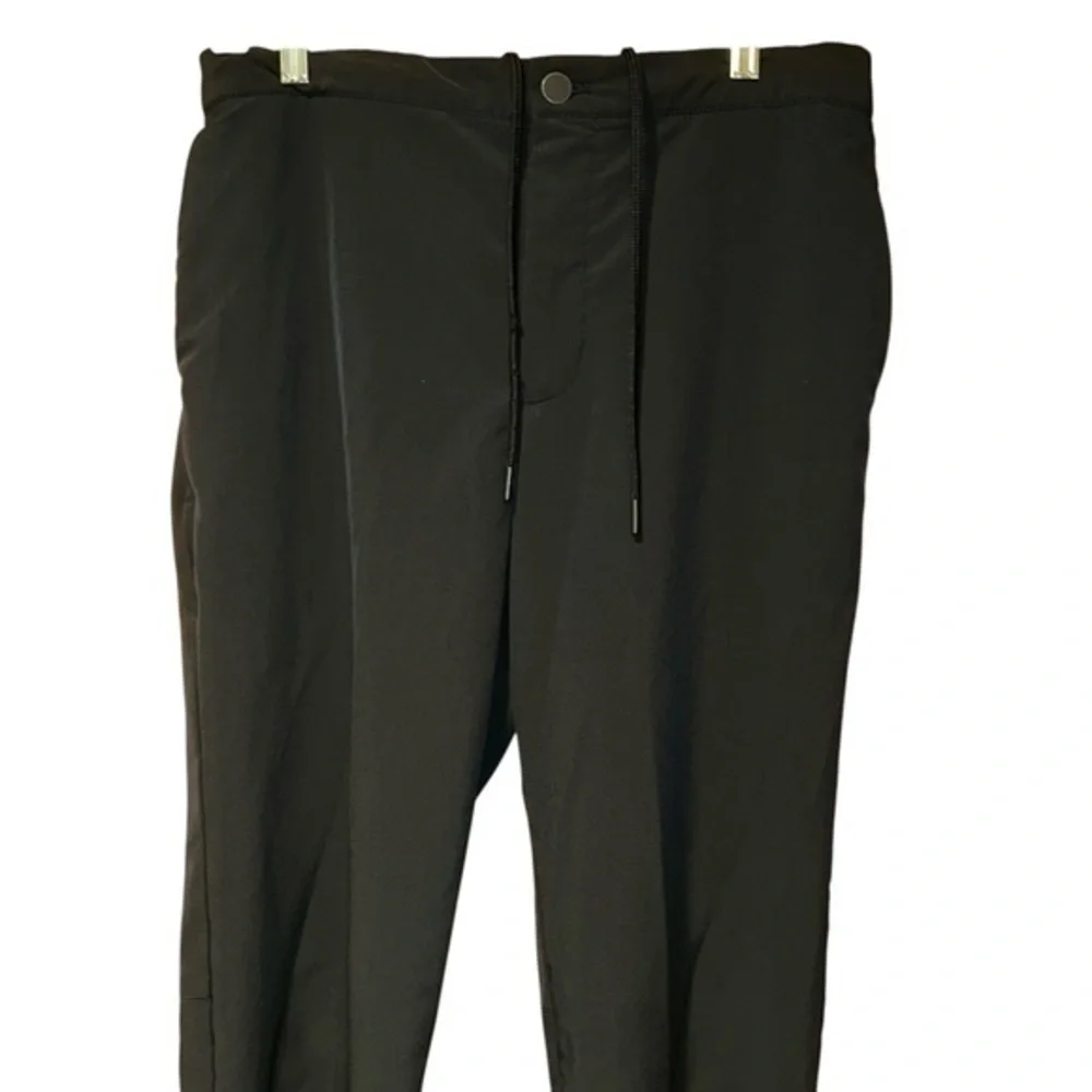 Banana Republic Men’s Hybrid Pants Slim‎ Tapered Fit Travel Black Size 33x32